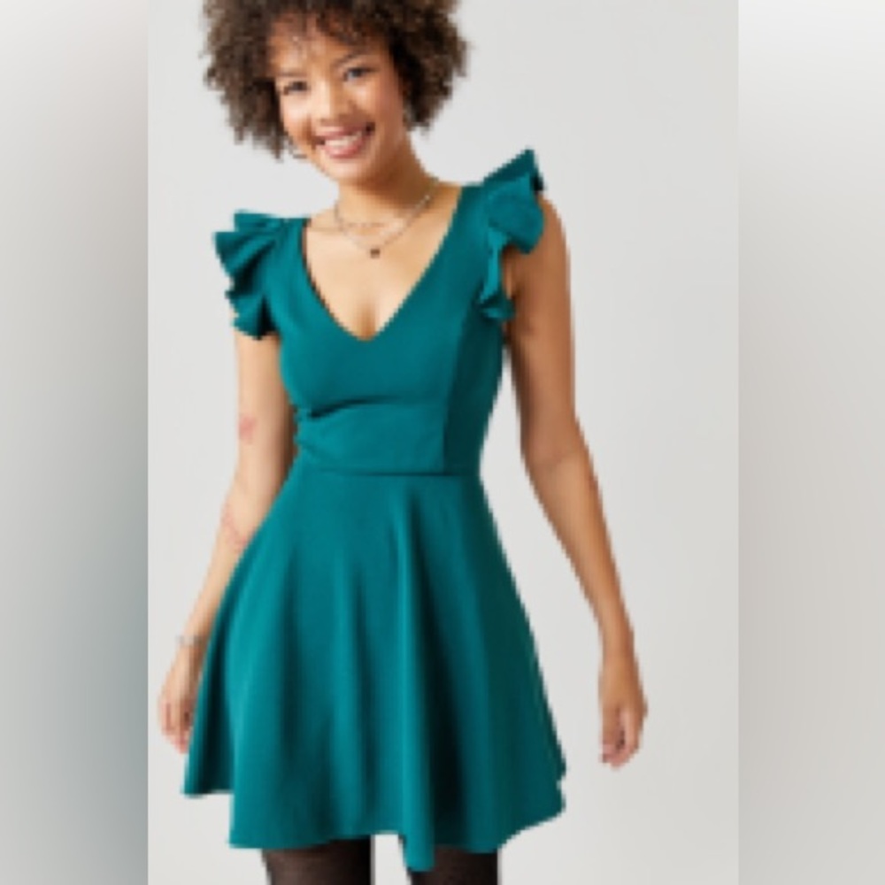 Francesca’s Mela ruffle sleeve mini dress